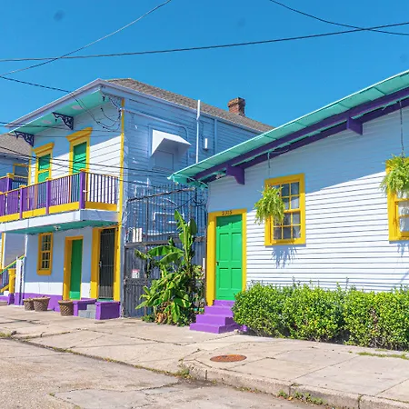 Historic Mardi Gras Inn-2